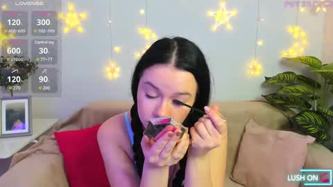 Snapshot of lori_hells chatting on February 27, 2:32 am Lori online show from February 27, 2:32 am