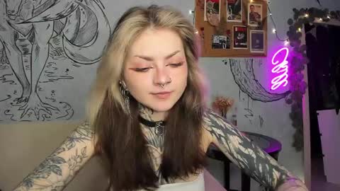 Snapshot of lostallice chatting on January 15, 3:33 am lostallice online show from January 15, 3:33 am