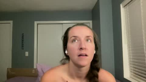 lothlori online show from May 15, 10:56 pm