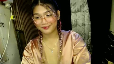 Sweet   online show from January 15, 12:15 pm