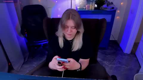 Loise online show from February 1, 9:24 pm