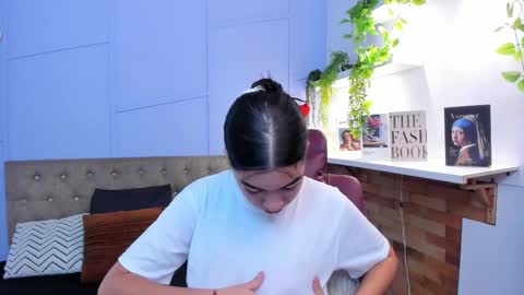 Louren Fox online show from November 28, 11:46 am