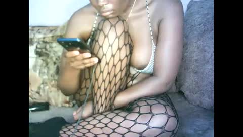 Cynthia. A online show from September 11, 10:15 am