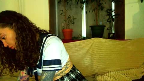 Cute face online show from February 18, 1:54 am