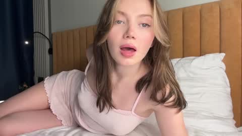 Sofi   online show from September 14, 4:27 pm