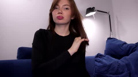 Sofi   online show from December 11, 8:39 pm