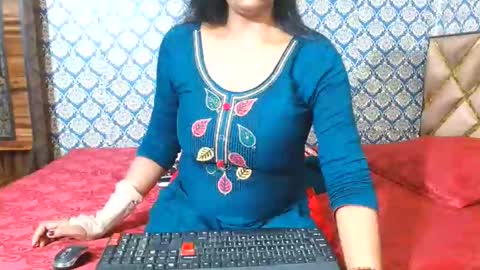 Divya online show from October 29, 12:48 am