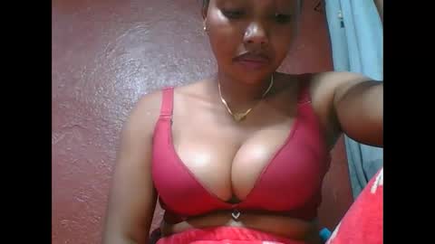 loveinlife750427 online show from November 23, 5:36 pm