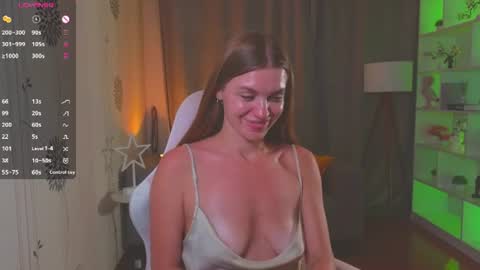 Laura online show from July 28, 4:39 pm