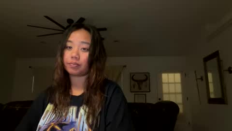 Snapshot of lovellly_ chatting on December 9, 12:34 am Love online show from December 9, 12:34 am
