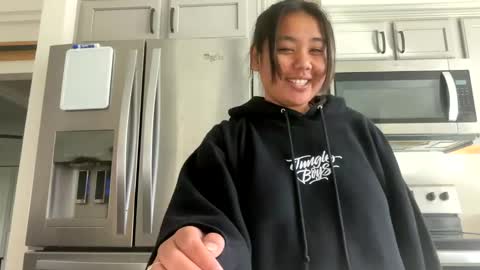 Snapshot of lovellly_ chatting on January 15, 8:16 pm Love online show from January 15, 8:16 pm