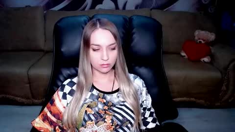 private open online show from January 13, 3:49 pm