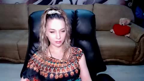 private open online show from May 7, 3:27 pm