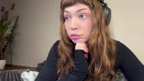 Elsa online show from January 9, 8:55 am