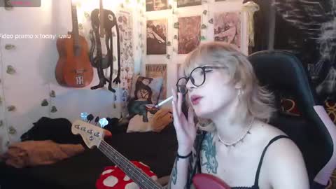 Cassie online show from June 26, 5:20 am