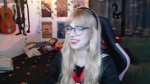 Cassie online show from June 17, 11:39 pm