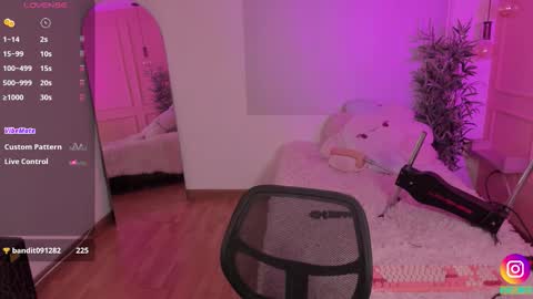 Emma online show from March 18, 3:06 pm