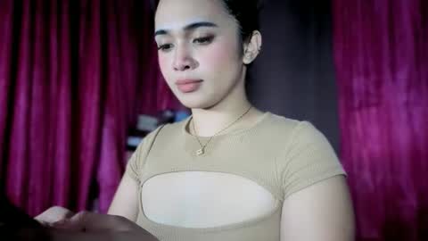 LOVE online show from May 2, 6:00 pm