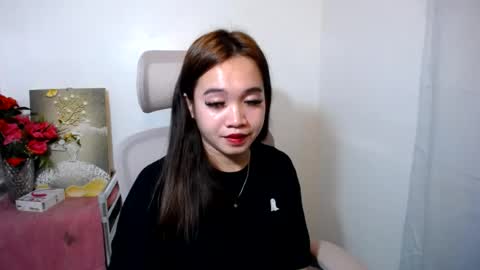 lovely_lianne online show from July 15, 3:44 am