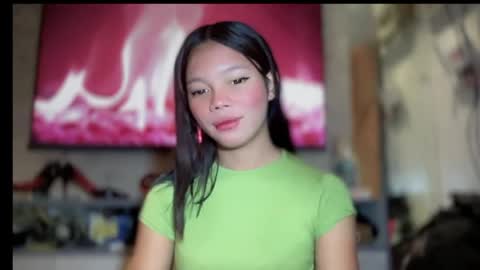 Thea  online show from July 7, 7:23 am