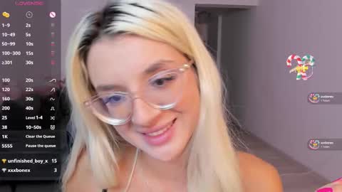 lovelybianca_ online show from September 15, 10:28 pm