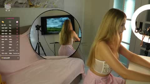 lovelygracee online show from June 18, 4:23 pm