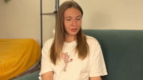 Kate only online show from August 1, 3:03 pm