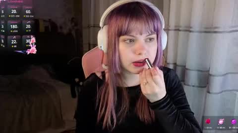 hristie online show from March 8, 2:04 am