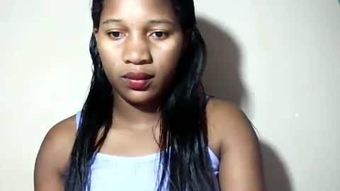 lovelylarra online show from July 5, 7:47 am