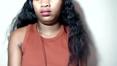 lovelylarra online show from July 12, 8:42 pm