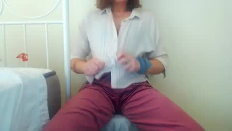 Snapshot of lovelymask chatting on February 25, 1:43 pm Katerina Kate online show from February 25, 1:43 pm