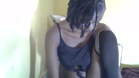 Snapshot of lovelymee2 chatting on October 11, 12:30 pm lovelymee2 online show from October 11, 12:30 pm