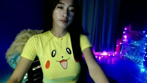 lovelypetite143 online show from March 7, 5:09 pm