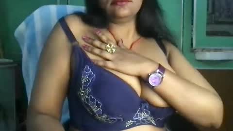 lovelyrose36 online show from June 8, 1:28 am