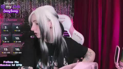 Snapshot of lover_emmy chatting on February 26, 4:16 pm Emmy online show from February 26, 4:16 pm