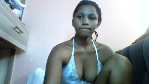lovergal257 online show from May 4, 5:11 am