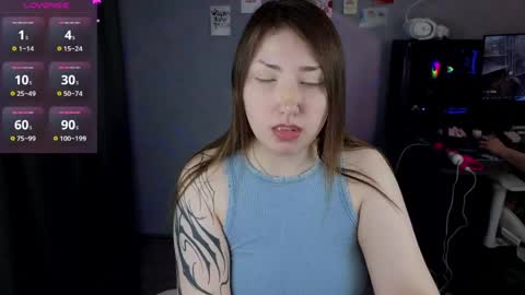 lovers613228 online show from April 20, 11:19 pm