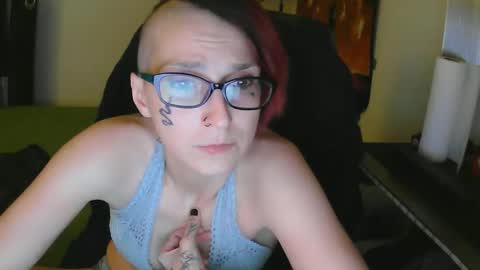 Lovewolf444 online show from April 4, 1:04 am