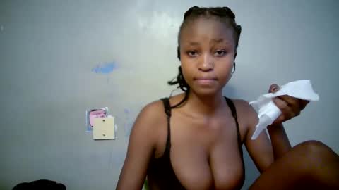 lovly_lastborn online show from March 12, 10:51 am