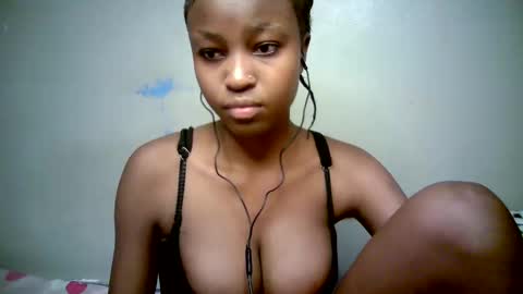 lovly_lastborn online show from March 16, 5:44 am