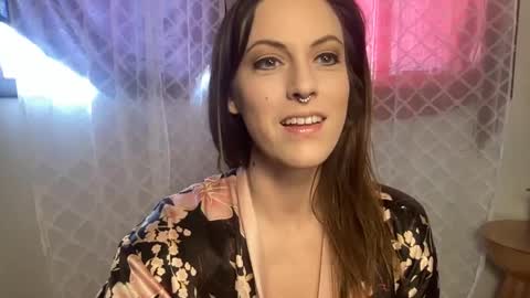 Lox online show from February 9, 5:22 pm