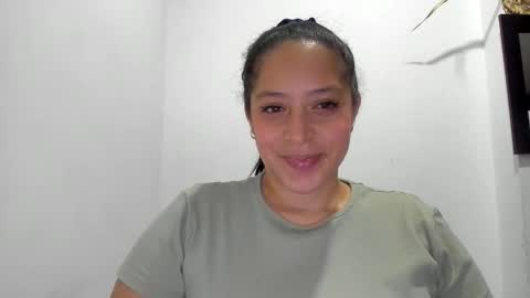 Lucy online show from April 29, 4:05 am