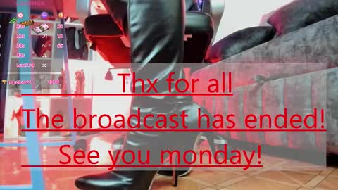 luanadabbraccio_ online show from November 8, 4:56 pm