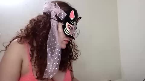 luanapowerful online show from February 12, 3:51 am