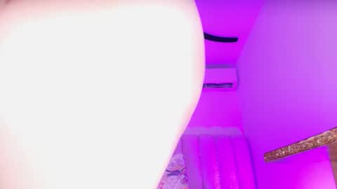 Lucero W online show from November 27, 9:39 pm