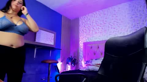 LUCIA online show from October 1, 2:05 am