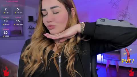 lucia star  online show from March 12, 3:46 am