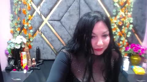 Snapshot of luciana_ass chatting on February 13, 7:42 pm Luci online show from February 13, 7:42 pm