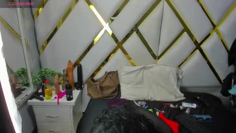Snapshot of luciana_ass chatting on March 10, 8:56 pm Luci online show from March 10, 8:56 pm