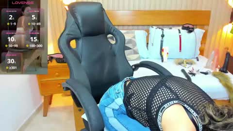 Luciana online show from December 5, 12:33 pm